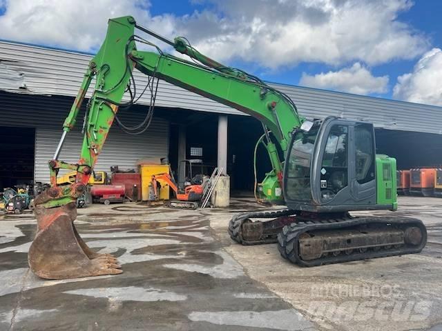 Hitachi ZX 135 Гусеничні екскаватори