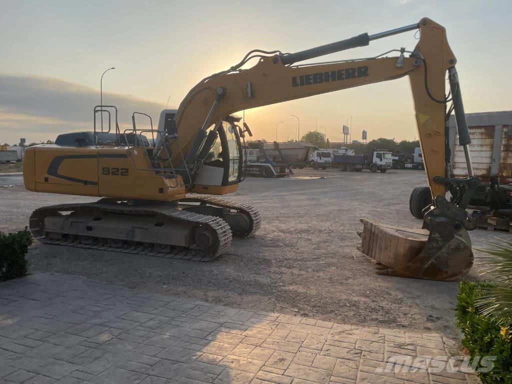 Liebherr R922 NLC Гусеничні екскаватори