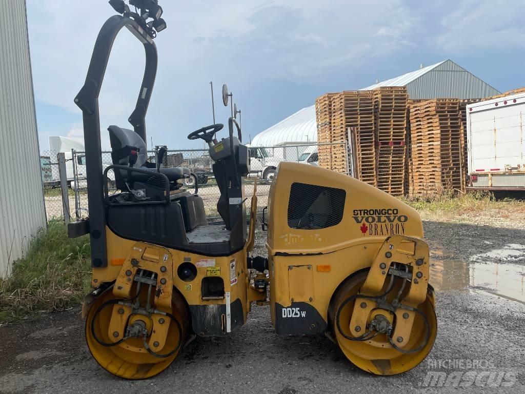 Volvo DD 25 W Котки тротуарні