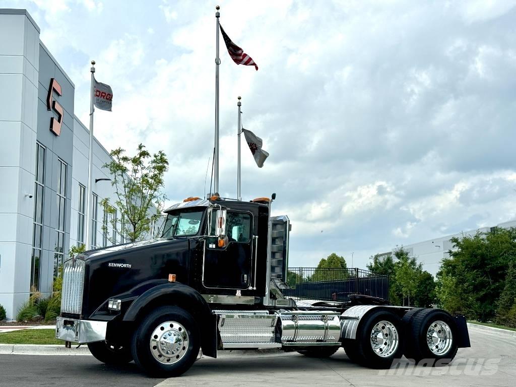 Kenworth T 800 Тягачі