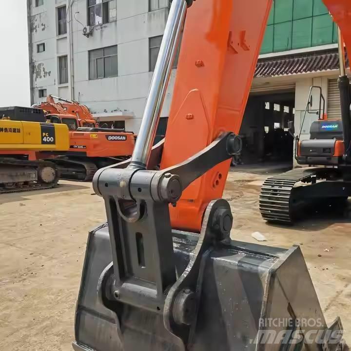 Doosan DX340LC-9C Гусеничні екскаватори