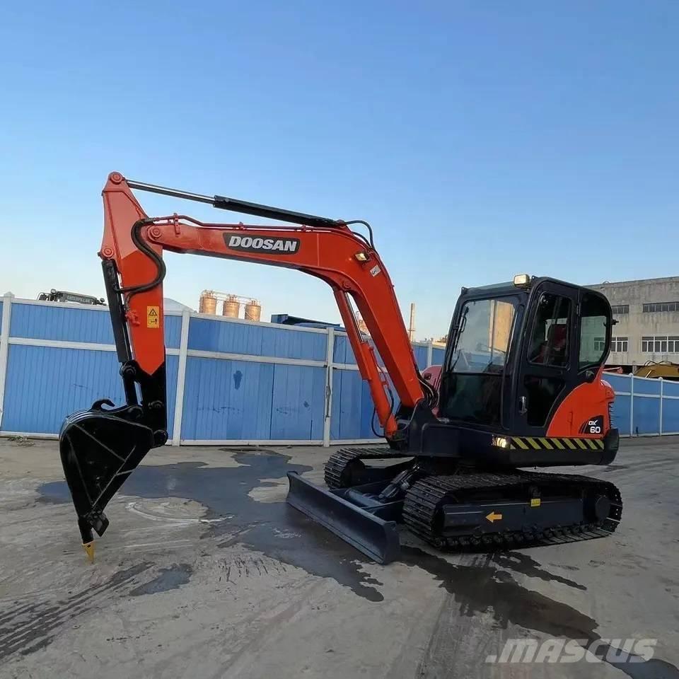 Doosan DX60-9C Міні-екскаватори < 7т