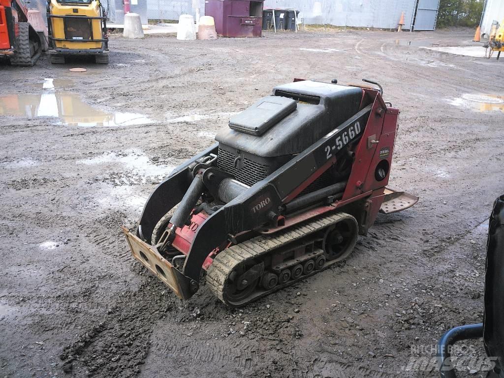 Toro DINGO TX525 Міні-навантажувачі
