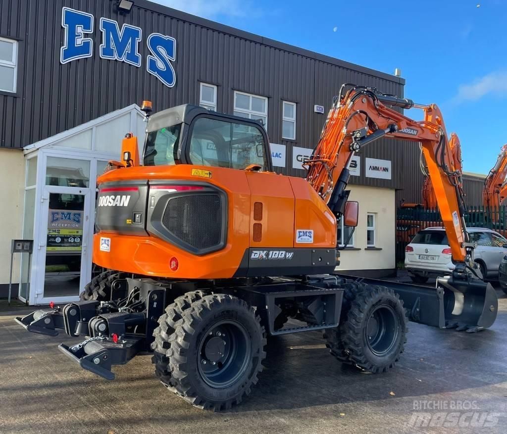 Doosan DX100W-7 Колісні екскаватори