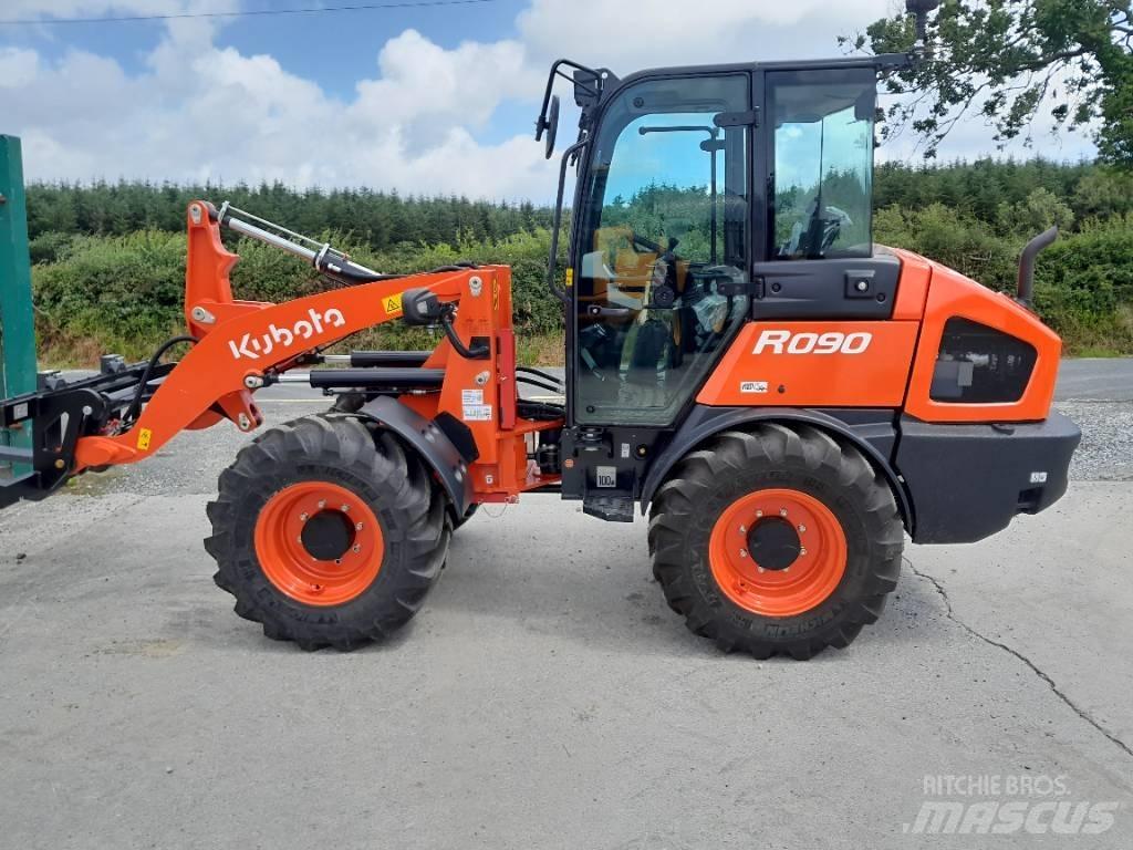 Kubota R 090 Телескопічні навантажувачі