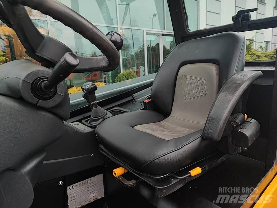 JCB TLT25D Дизельні навантажувачі