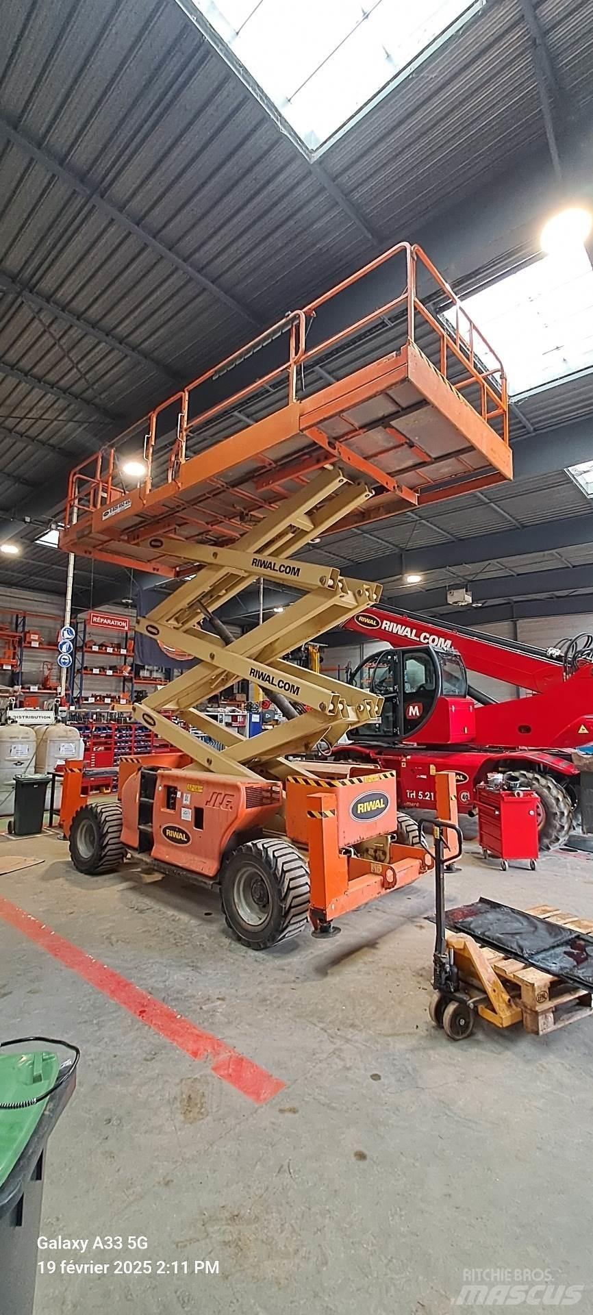 JLG 3394RT Підйомники-ножиці