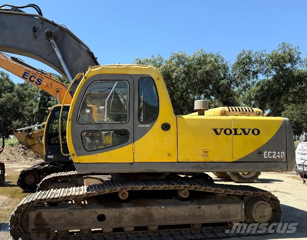 Volvo EC240 Екскаватори з великим вилітом
