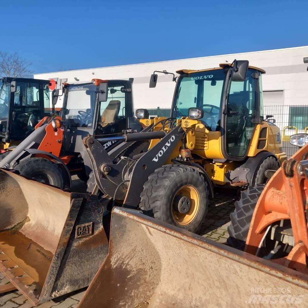 Volvo L 28 F Фронтальні навантажувачі