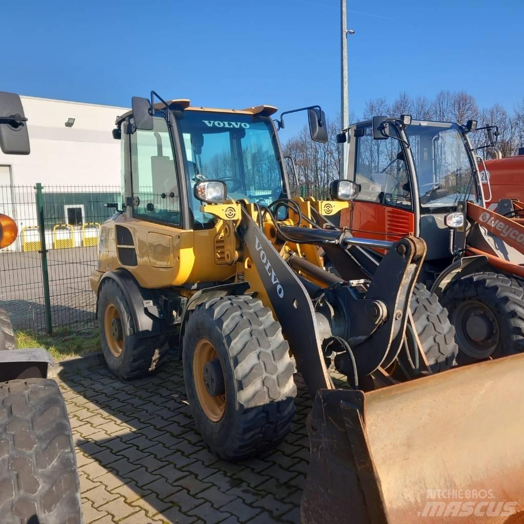 Volvo L 28 F Фронтальні навантажувачі