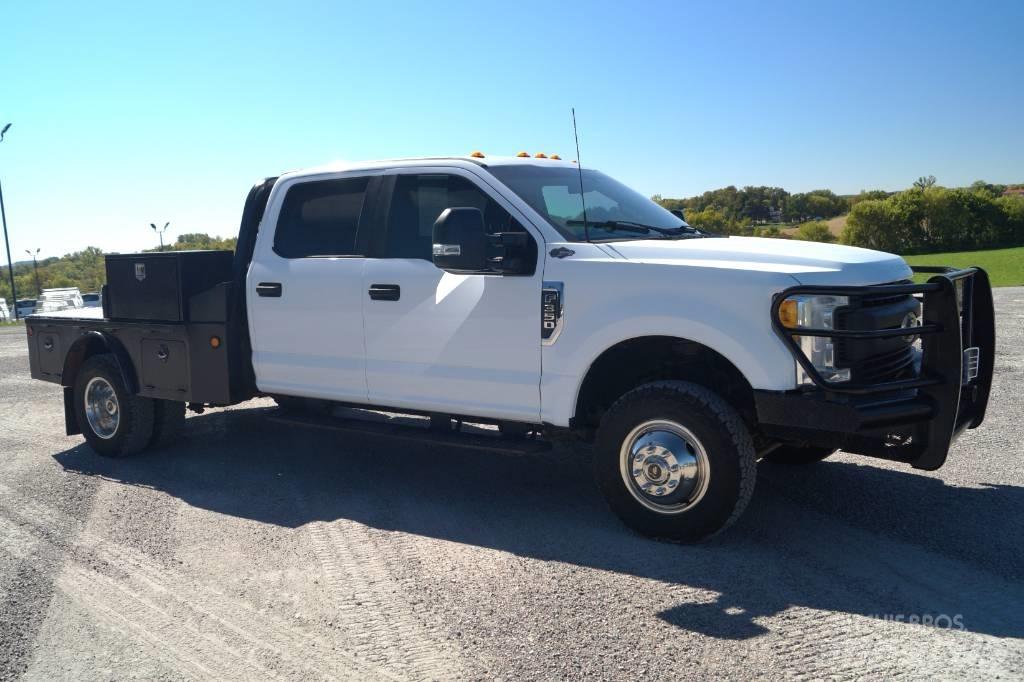 Ford F 350 XL SD Вантажівки-платформи/бокове розвантаження