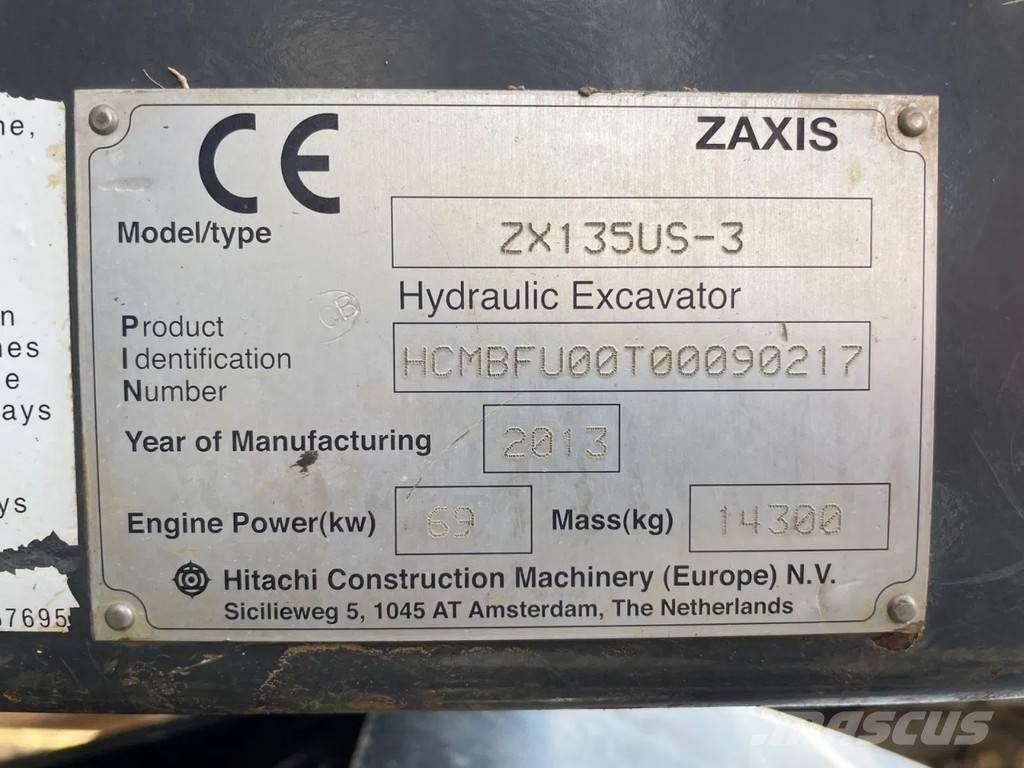 Hitachi ZX135US-3 Гусеничні екскаватори