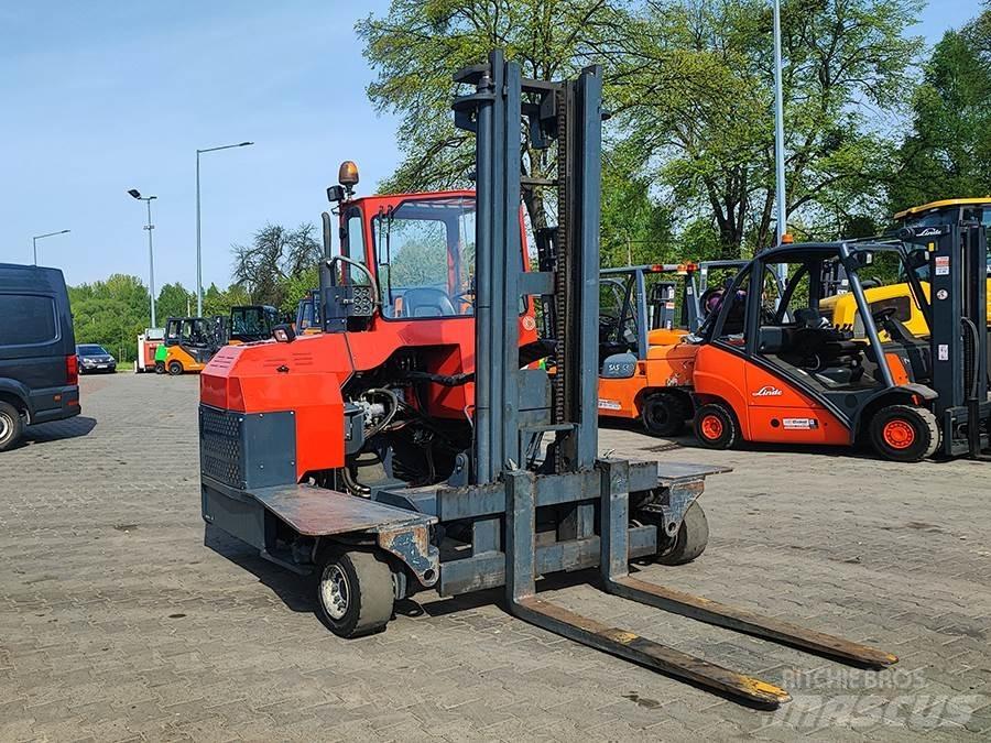 Combilift C4000 Чотириходові річ-траки