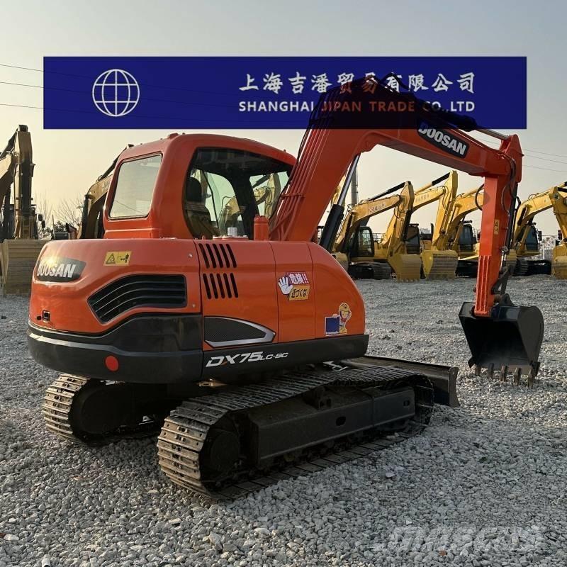 Doosan DX 75 Середні екскаватори 7т. - 12т.