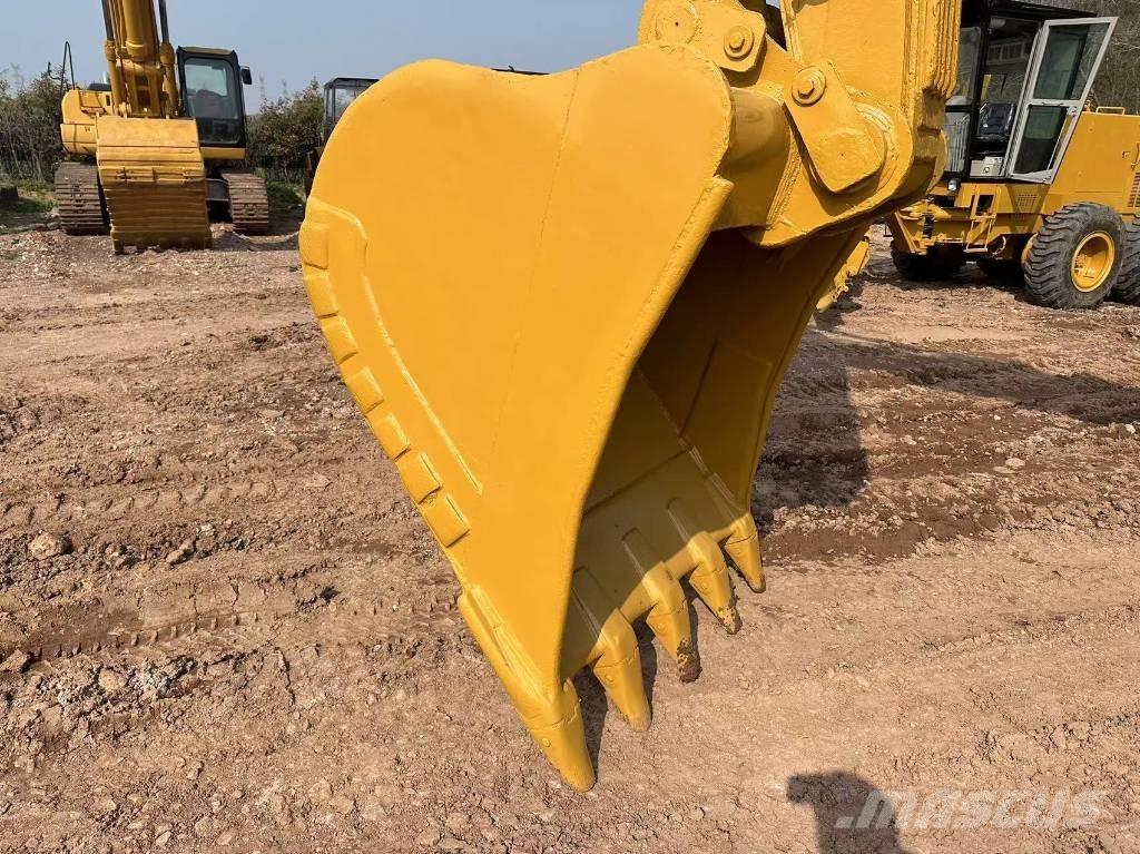CAT 325C Гусеничні екскаватори