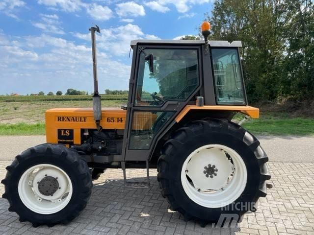 Renault R 65 14 LS Трактори
