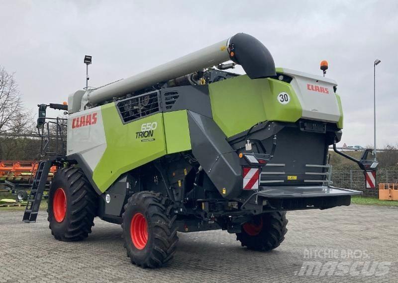 CLAAS TRION 650 Зернозбиральні комбайни