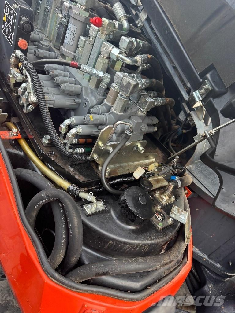 Kubota KX 080-4 Середні екскаватори 7т. - 12т.