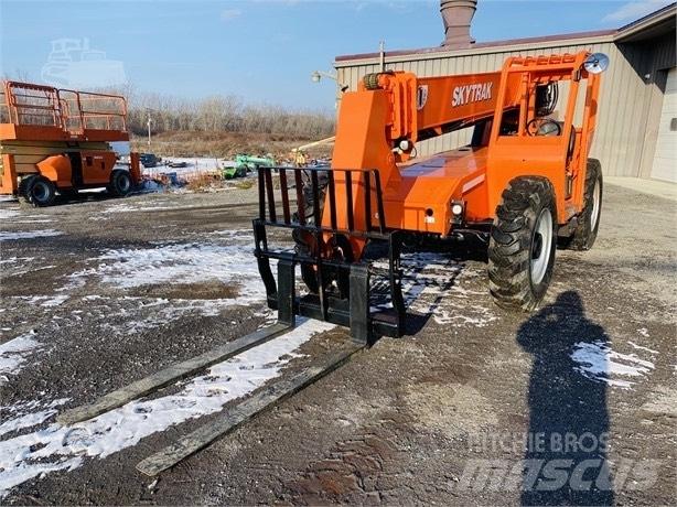 SkyTrak 6042 Телескопічні навантажувачі
