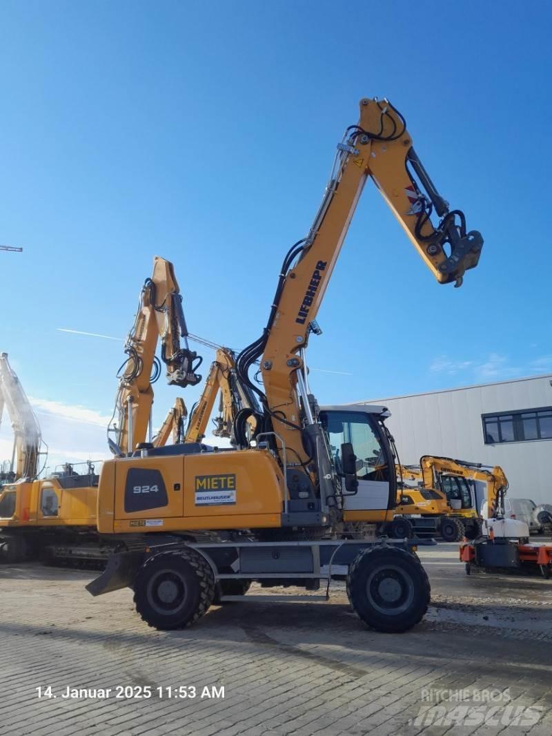 Liebherr A924 Колісні екскаватори