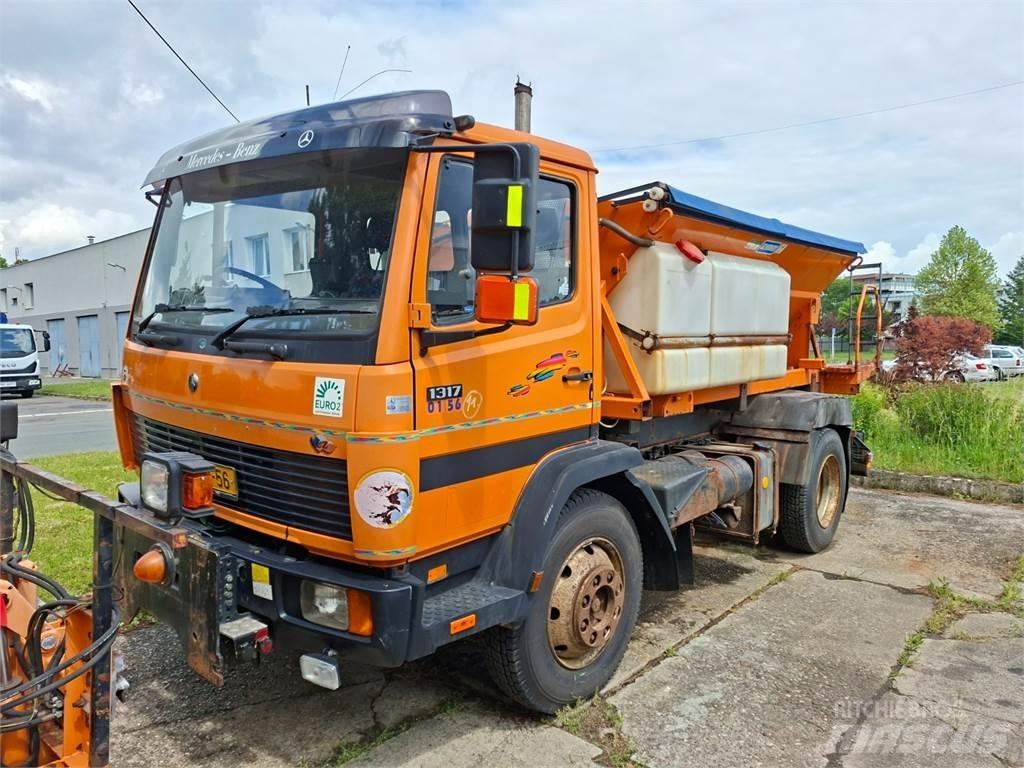 Mercedes-Benz 1317 Шасі з кабіною