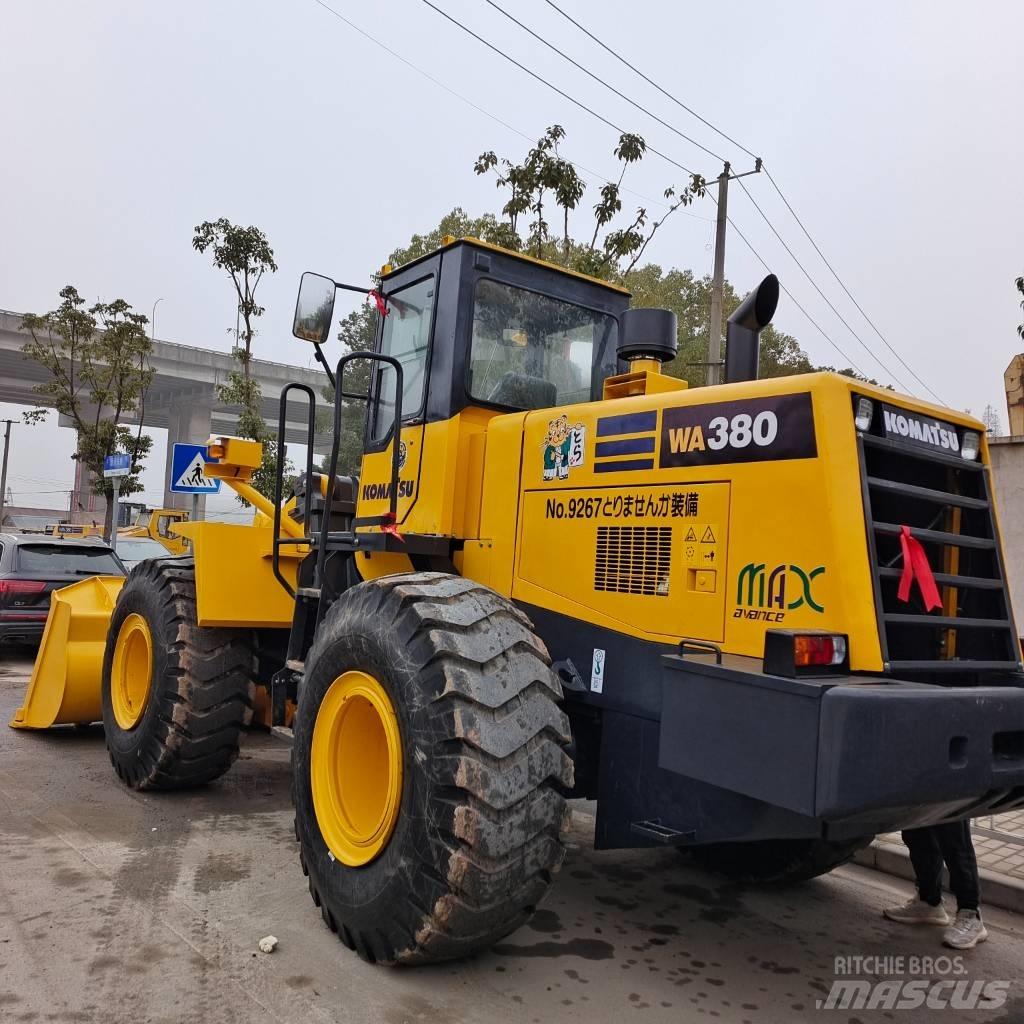 Komatsu WA 380-3 Фронтальні навантажувачі