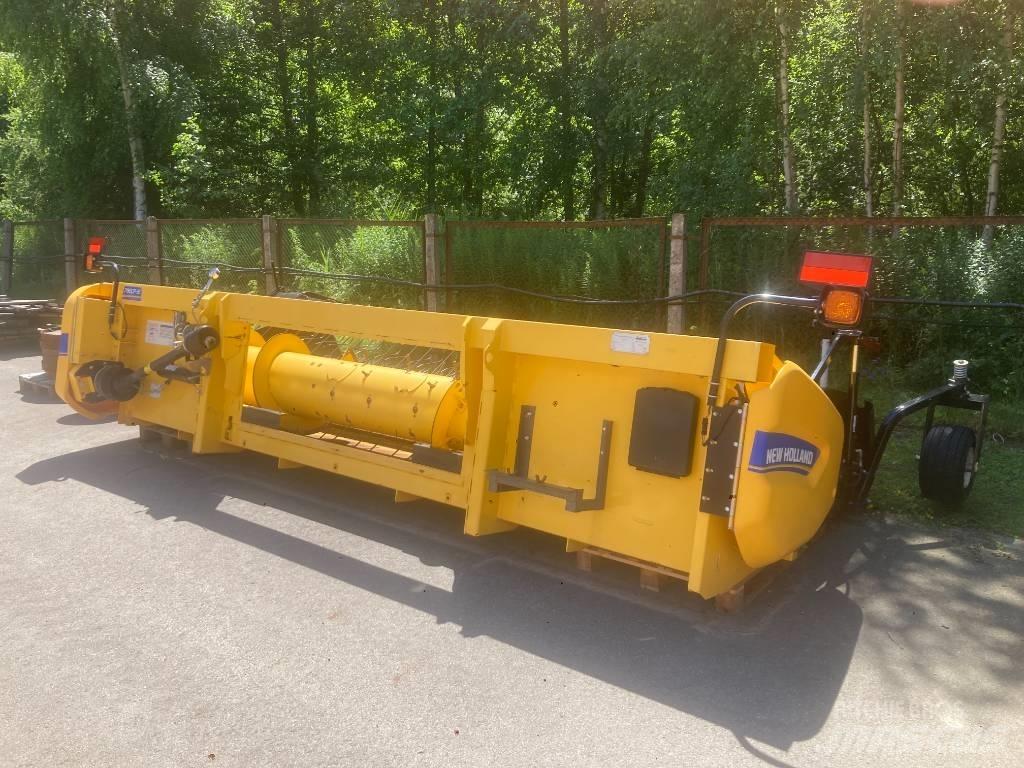 New Holland 790 CP Зернозбиральні комбайни