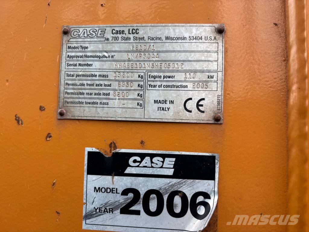 CASE 621 D XT Фронтальні навантажувачі
