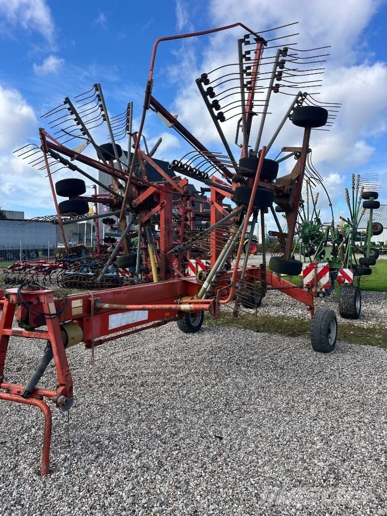 Fella TS 800 Граблі і сінозворушувачі