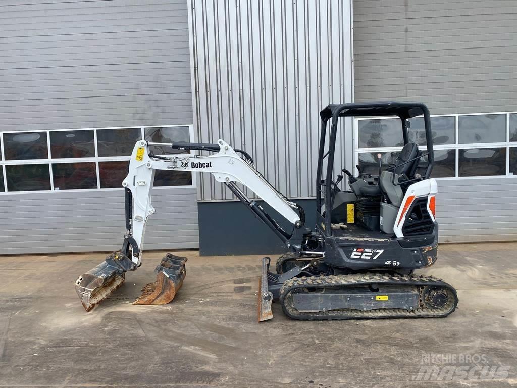 Bobcat E27 Спеціальні екскаватори
