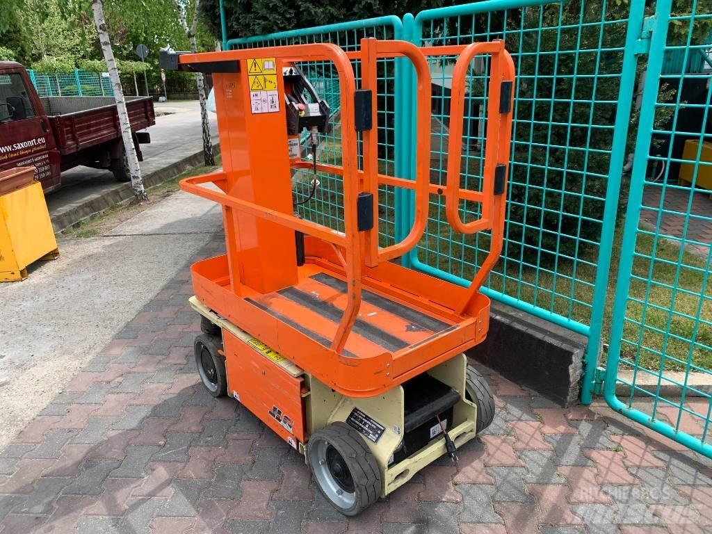 JLG 1230ES      V-3373 Вертикальні щоглові підйомники