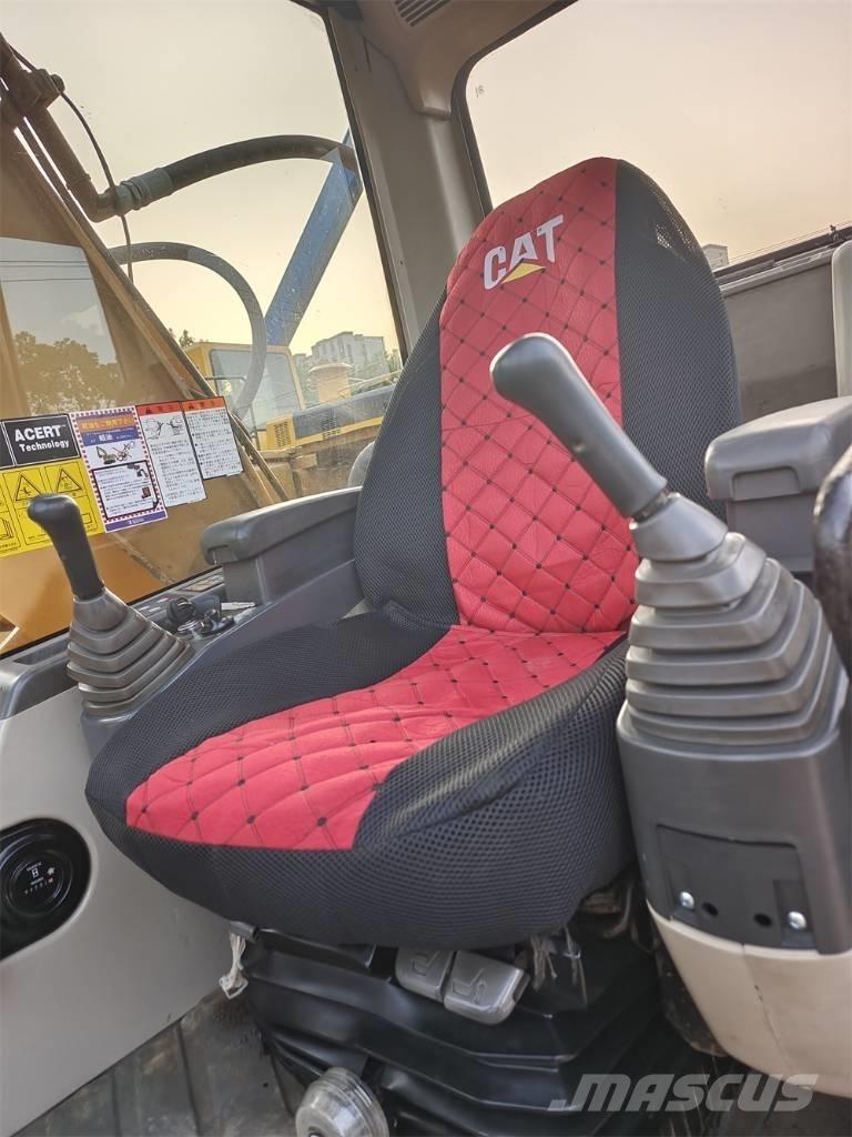CAT 320 C L Гусеничні екскаватори