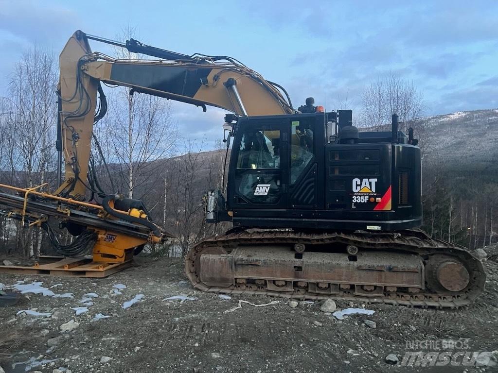 CAT 335 F L CR Свердлильні установки