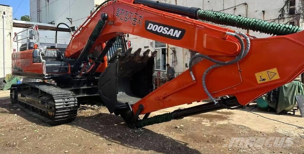 Doosan DX340 Гусеничні екскаватори