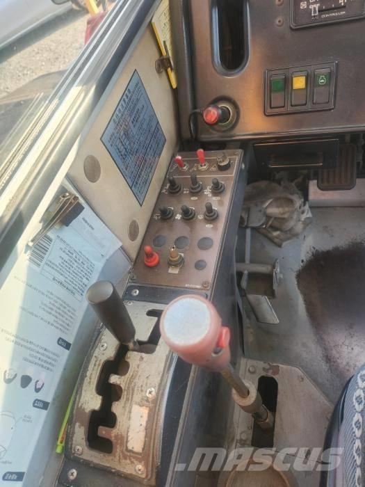 Kato SR 250 автокрани всюдиходи