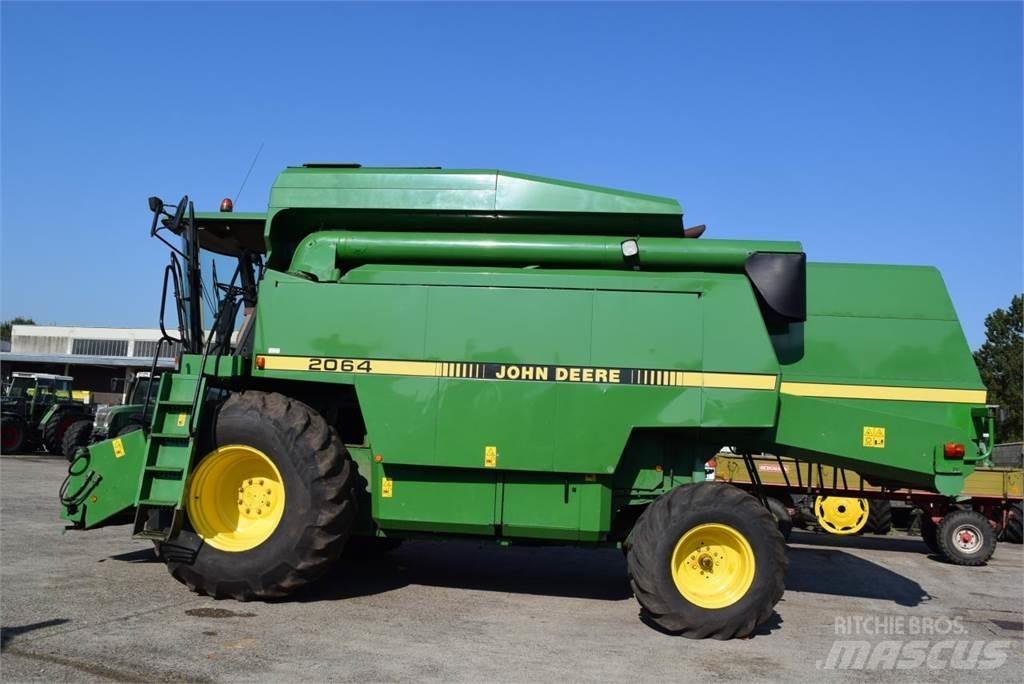 John Deere 2064 Зернозбиральні комбайни