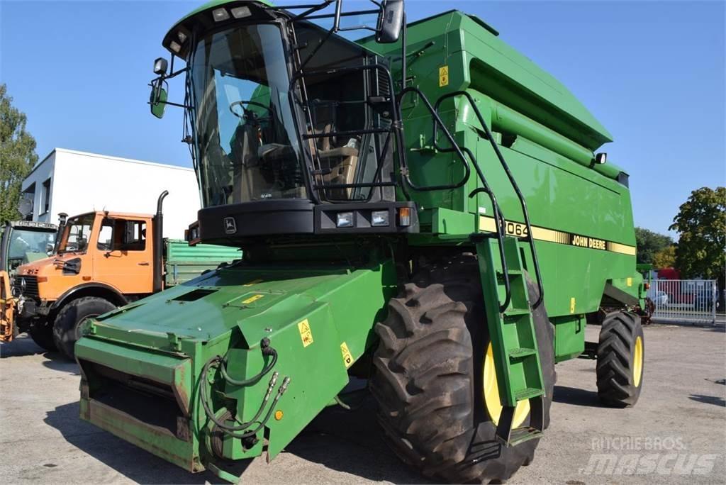 John Deere 2064 Зернозбиральні комбайни