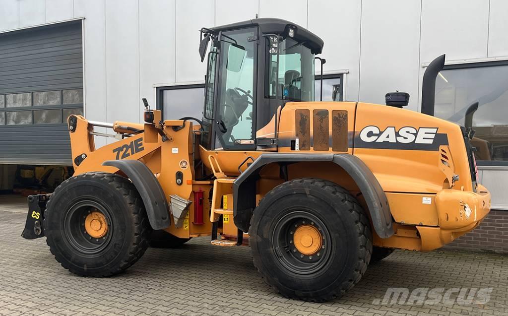 CASE 721 E Фронтальні навантажувачі