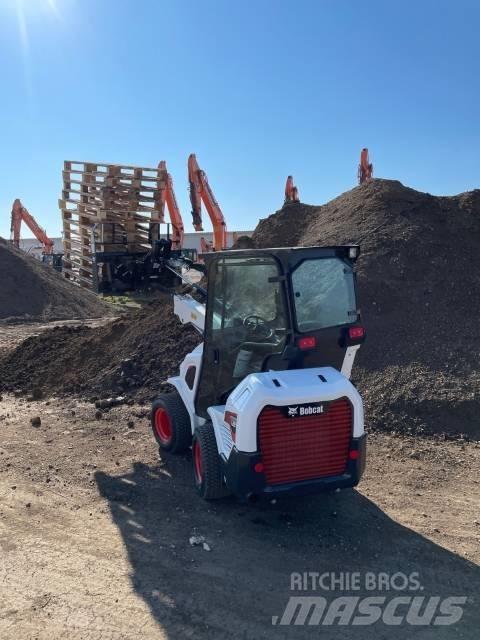 Bobcat L28 Фронтальні навантажувачі