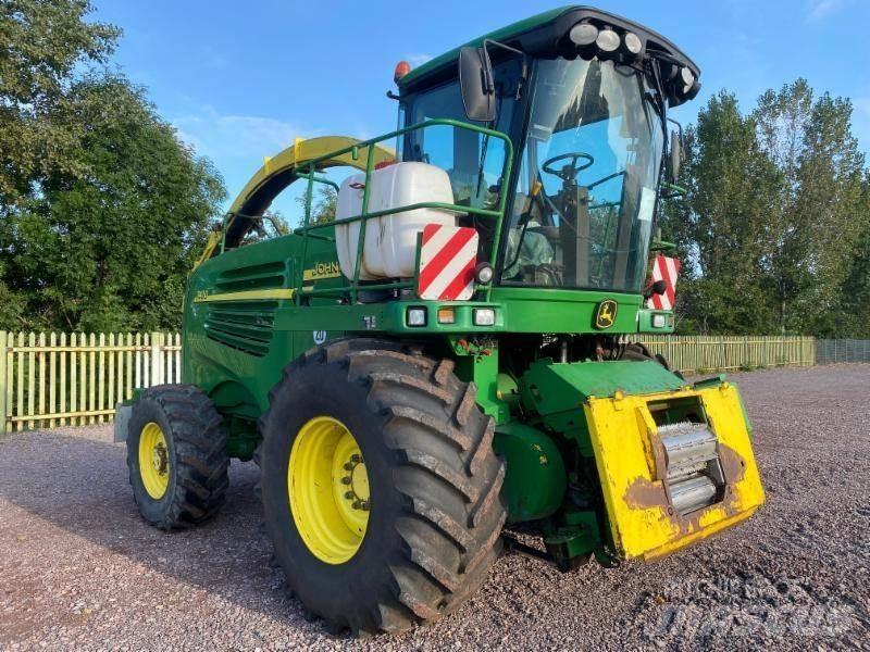 John Deere 7400 Кормозбиральні комбайни