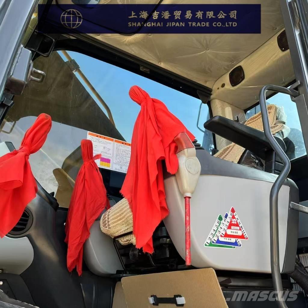 Komatsu PC 200-8 Гусеничні екскаватори