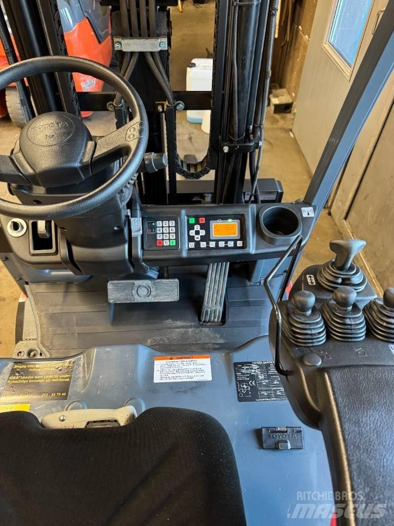 Toyota truck 8FBE15T Електронавантажувачі
