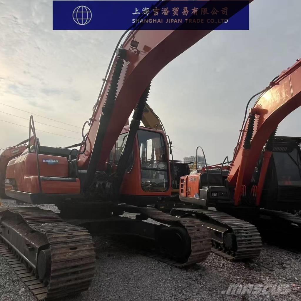 Doosan DH 300 Гусеничні екскаватори