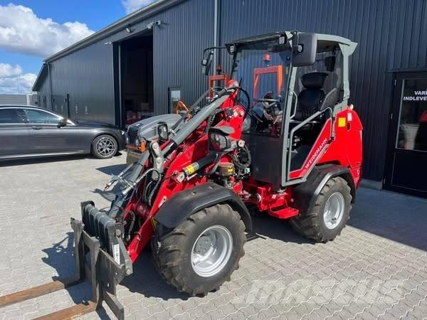 Weidemann 1390 Малі навантажувачі