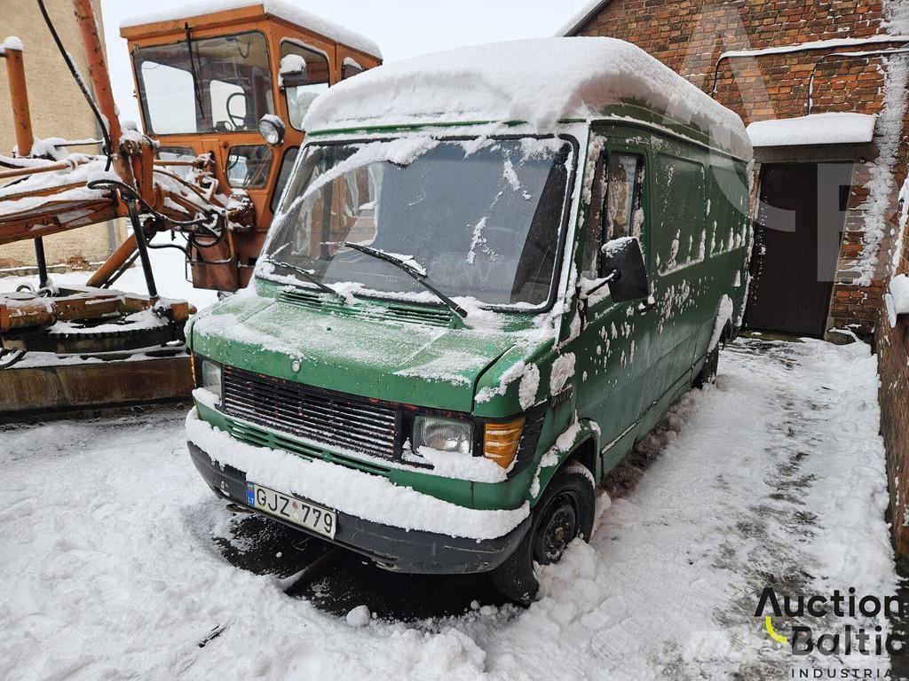 Mercedes-Benz 207D Панельні фургони