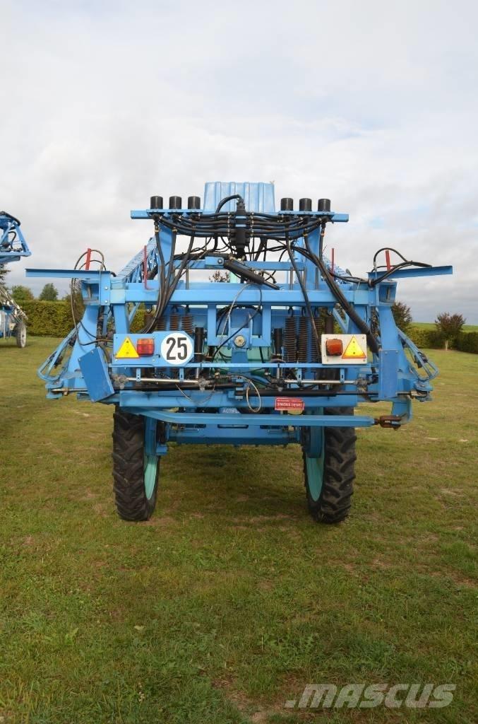Berthoud Mack 32 Причіпні обприскувачі