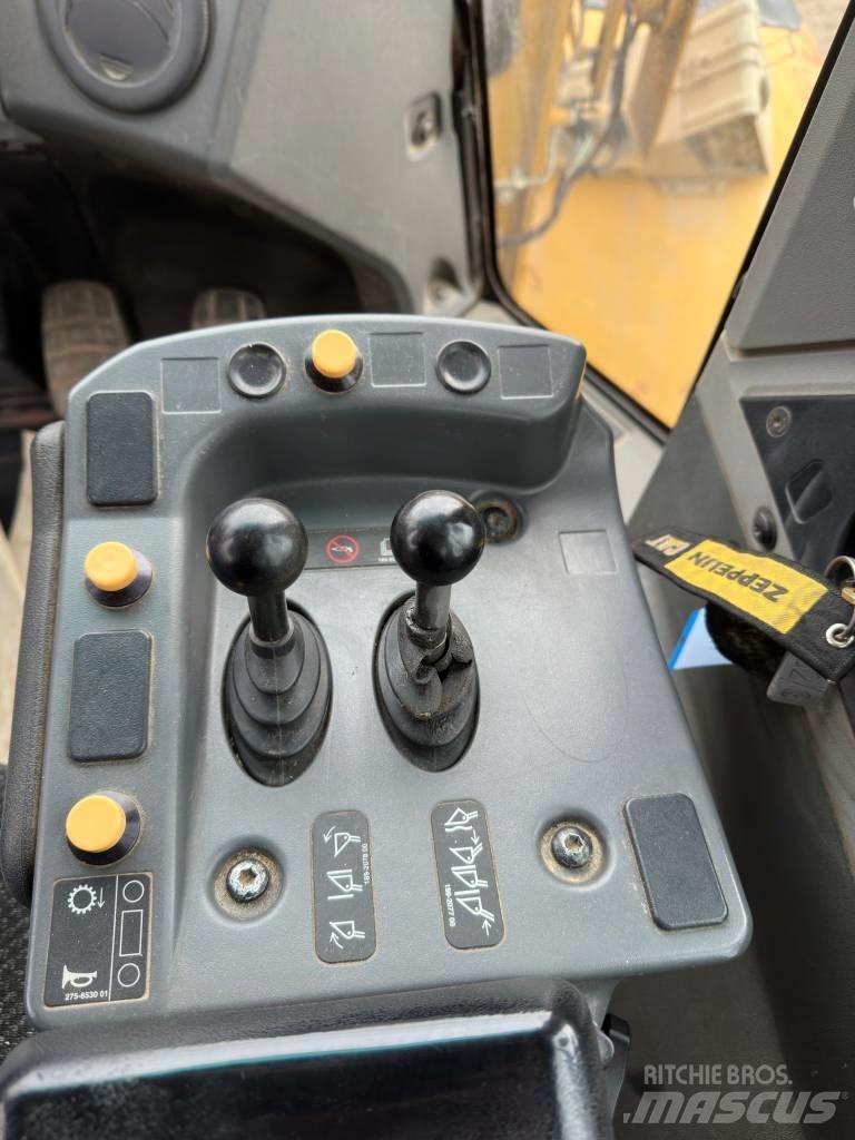 CAT 962 K Фронтальні навантажувачі
