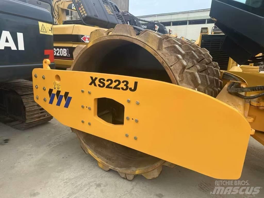 XCMG XS 223 J Грунтові котки