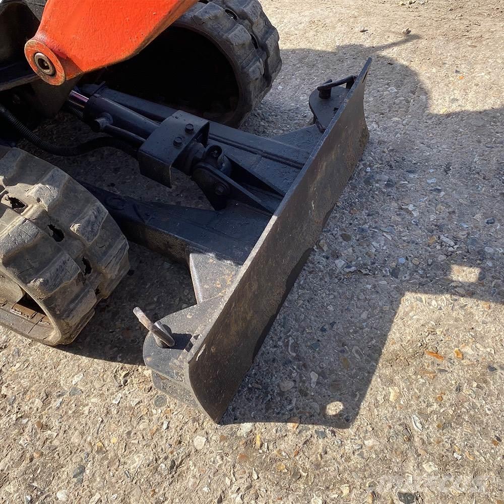 Kubota U10-3 Міні-екскаватори < 7т