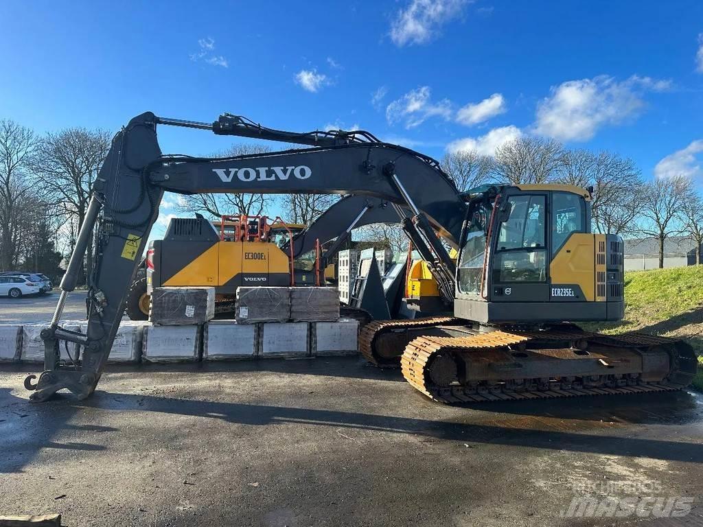 Volvo ECR 235 EL Гусеничні екскаватори